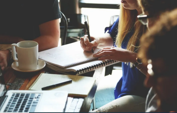 gestão financeira para empresas assessoria financeira empresarial planejamento financeiro corporativo análise de fluxo de caixa empresarial estratégia financeira data driven estruturação de crédito para empresas otimização tributária empresarial proteção cambial para empresas